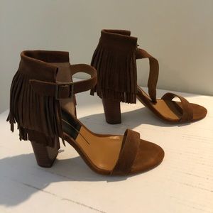 dolce vita suede heals
